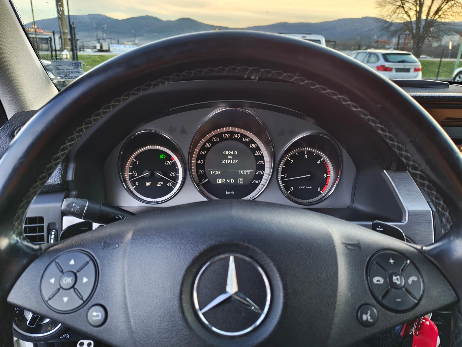 Mercedes-Benz GLK 2.2 D 4 МATIC, снимка 17 - Автомобили и джипове - 53728959