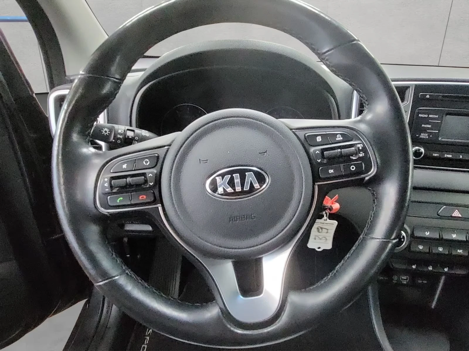 Kia Sportage 1.6 GDI/132 к.с./1СОБСТВЕНИК/СЕРВИЗНА ИСТОРИЯ/TOП , снимка 9 - Автомобили и джипове - 54134525