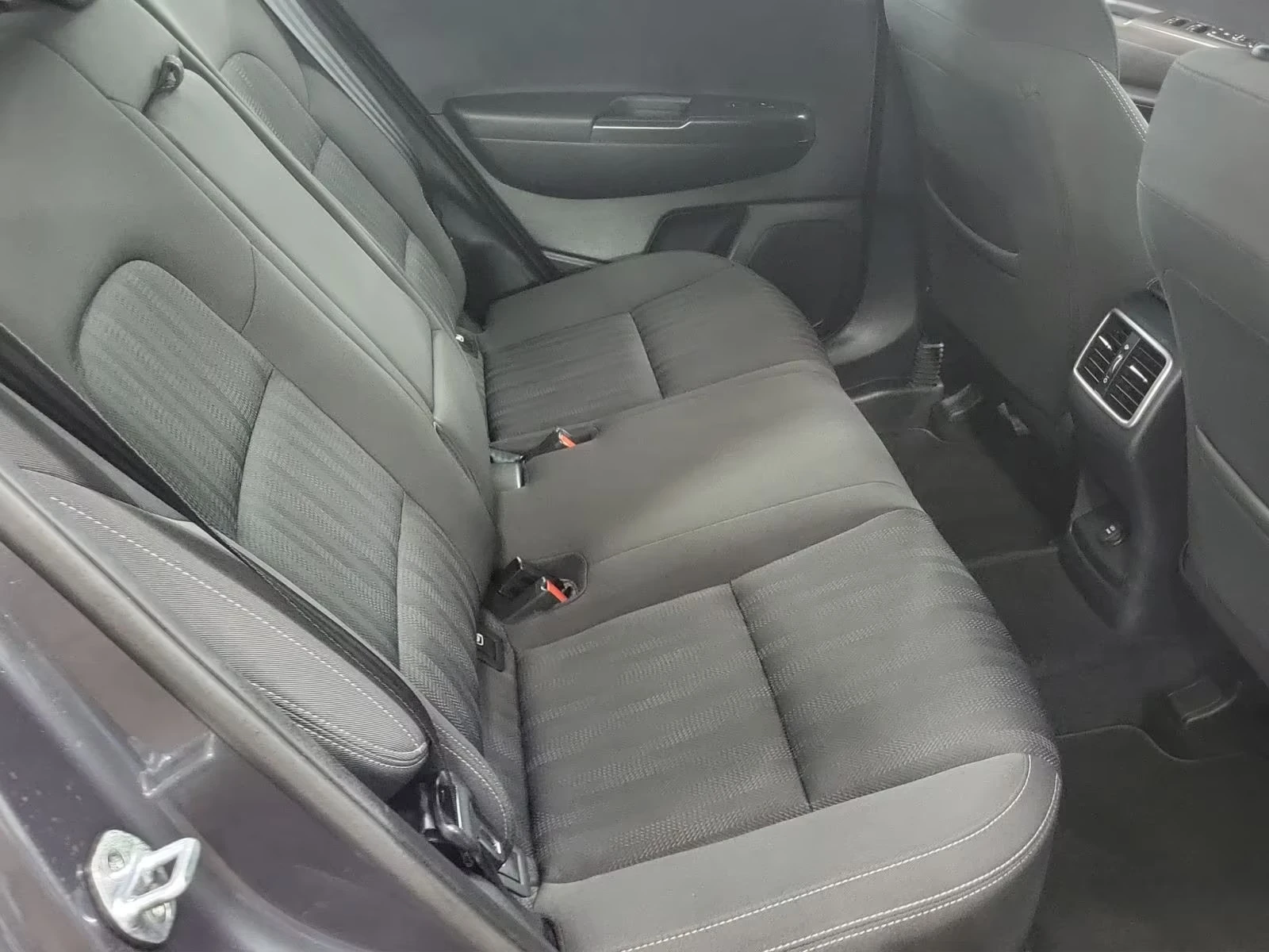 Kia Sportage 1.6 GDI/132 к.с./1СОБСТВЕНИК/СЕРВИЗНА ИСТОРИЯ/TOП , снимка 14 - Автомобили и джипове - 54134525