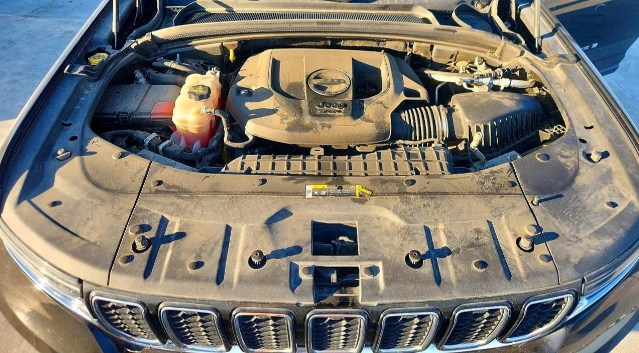 Jeep Grand cherokee 3.6l L Overland, снимка 12 - Автомобили и джипове - 54416962