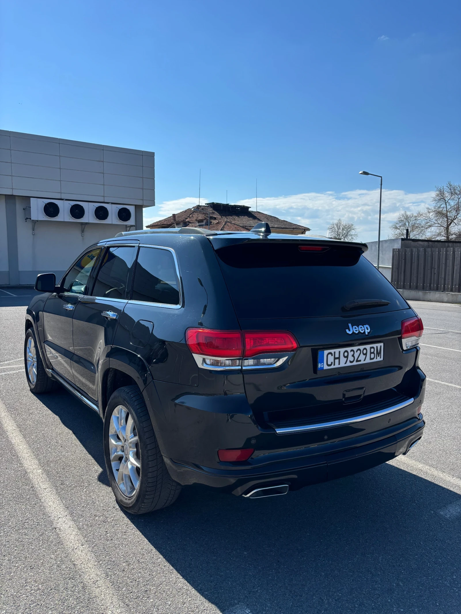 Jeep Grand cherokee SUMMIT 5.7HEMI LPG, снимка 5 - Автомобили и джипове - 54496202