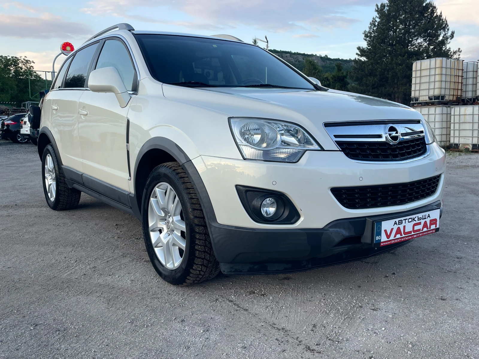 Opel Antara АВТОМАТИК, снимка 3 - Автомобили и джипове - 54576188