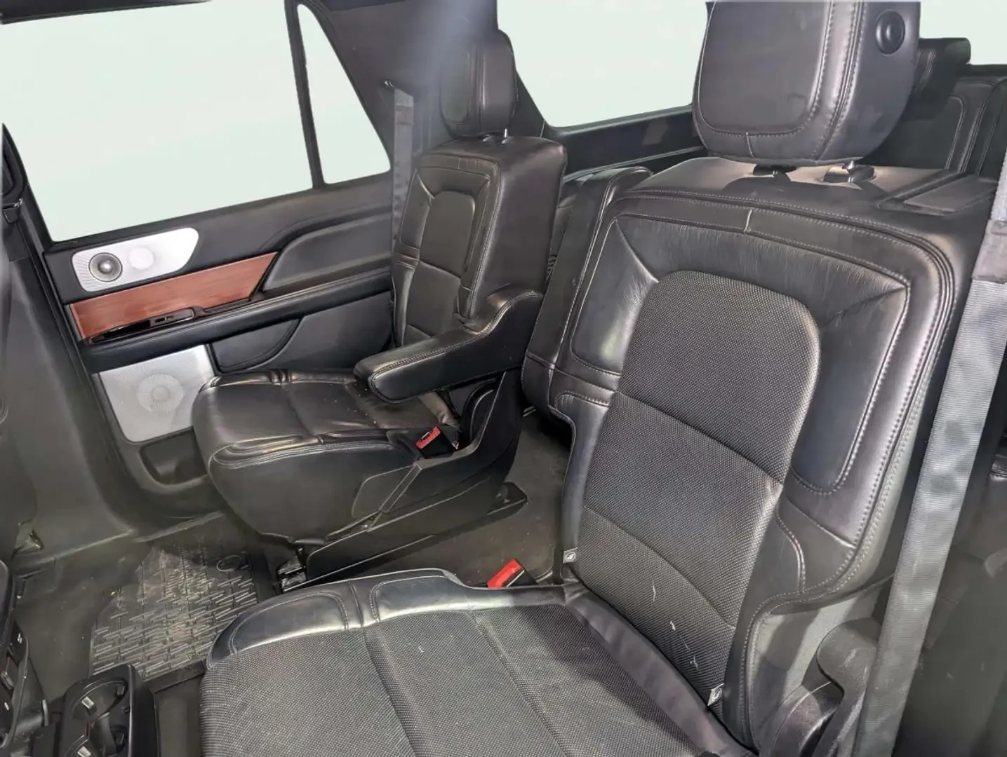Lincoln Navigator, снимка 9 - Автомобили и джипове - 54882298