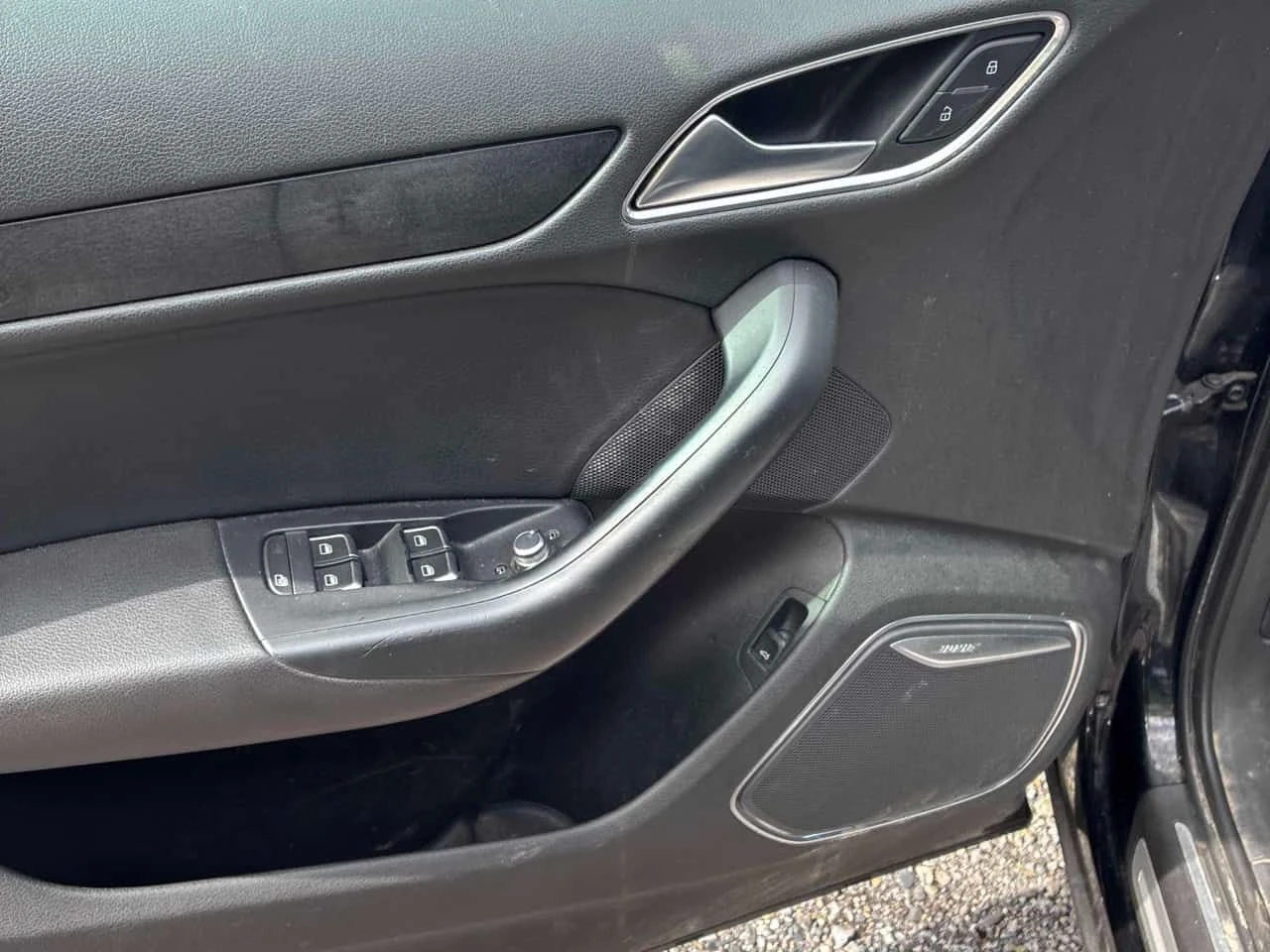 Audi Q3 TECHNIK QUATTRO * S LINE* LED* BOSE* ПАНОРАМА* , снимка 15 - Автомобили и джипове - 54939617