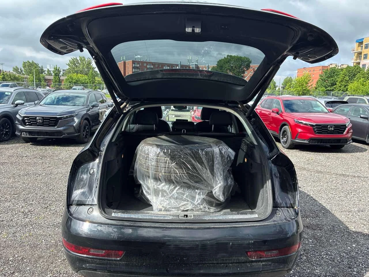 Audi Q3 TECHNIK QUATTRO * S LINE* LED* BOSE* ПАНОРАМА* , снимка 12 - Автомобили и джипове - 54939617