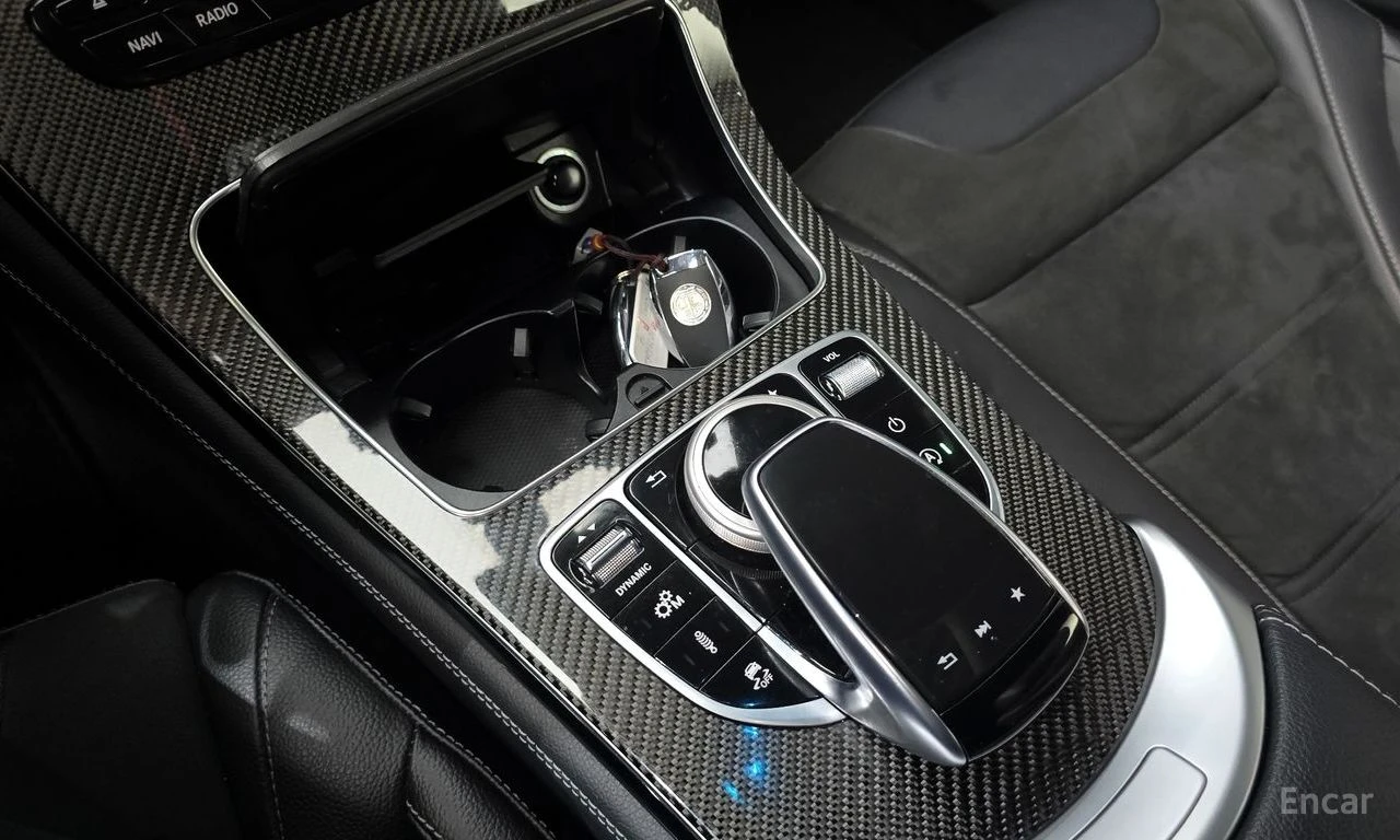 Mercedes-Benz GLC 63 AMG 4MATIC+ BURMESTER* ДИСТРОНИК* ХЕДЪП* 360КАМЕРА* , снимка 12 - Автомобили и джипове - 55431527