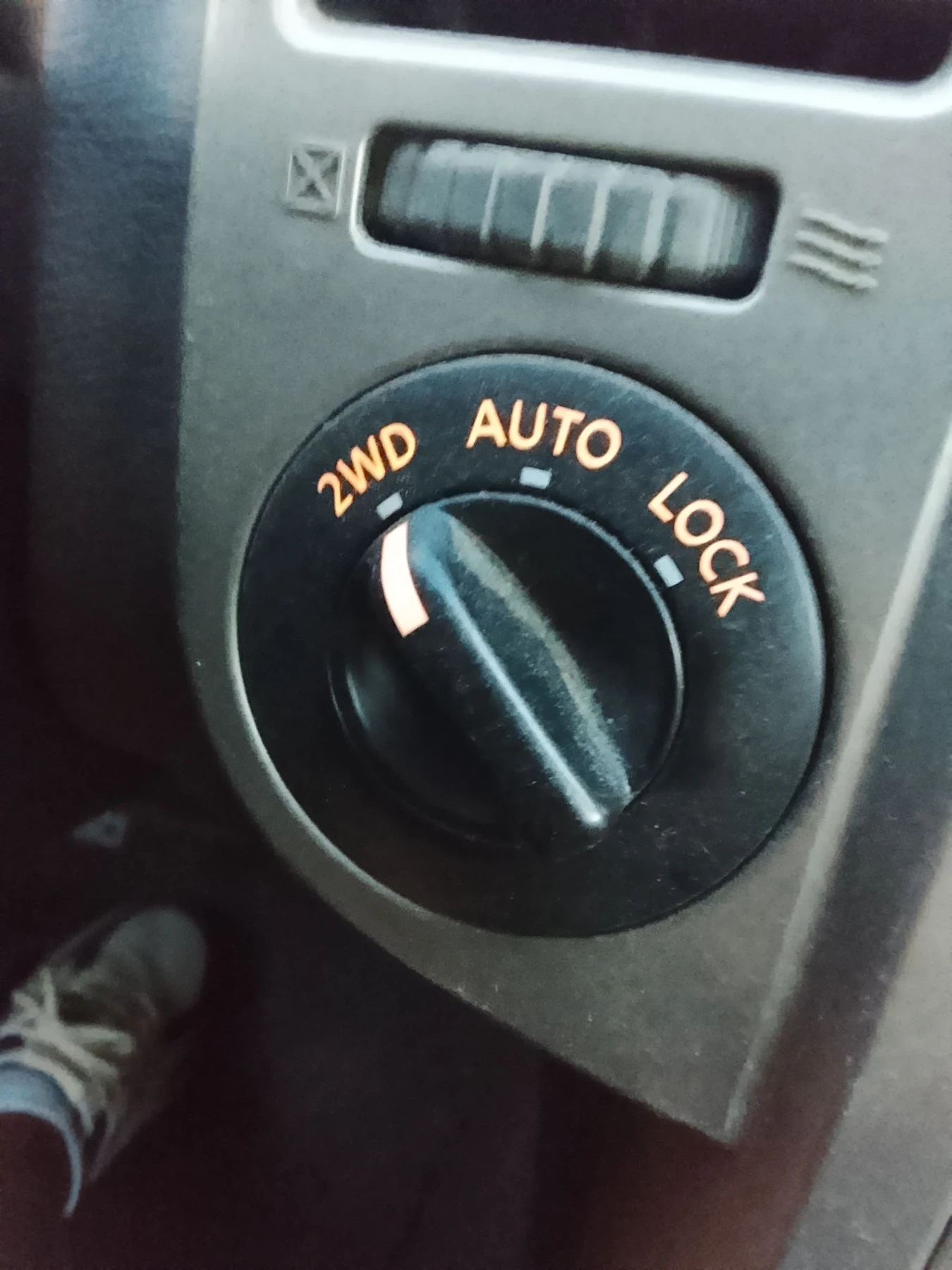 Nissan X-trail 2.2/neu feis, снимка 9 - Автомобили и джипове - 55805721