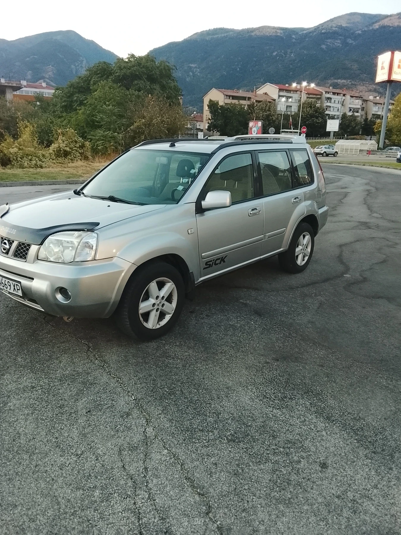 Nissan X-trail 2.2/neu feis, снимка 2 - Автомобили и джипове - 55805721