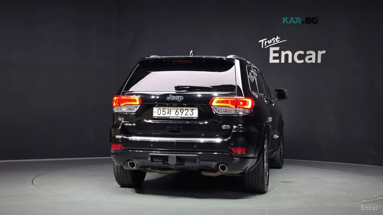 Jeep Grand cherokee OVERLAND* 4X4* 3.6* PANO* DISTRONIC* ОБДУХ* , снимка 4 - Автомобили и джипове - 55905100