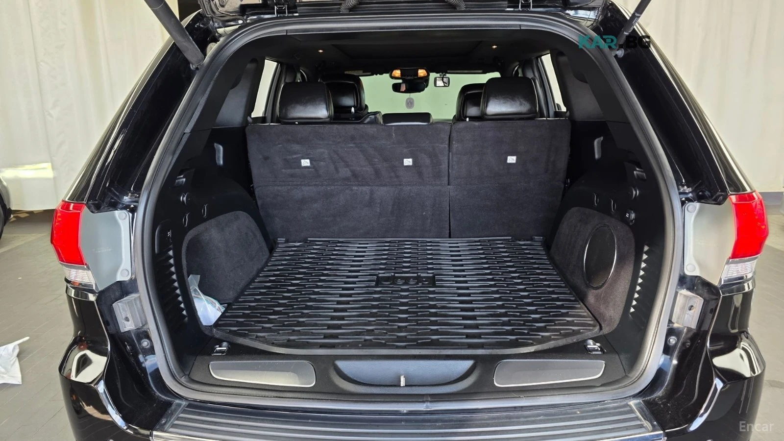 Jeep Grand cherokee OVERLAND* 4X4* 3.6* PANO* DISTRONIC* ОБДУХ* , снимка 16 - Автомобили и джипове - 55905100