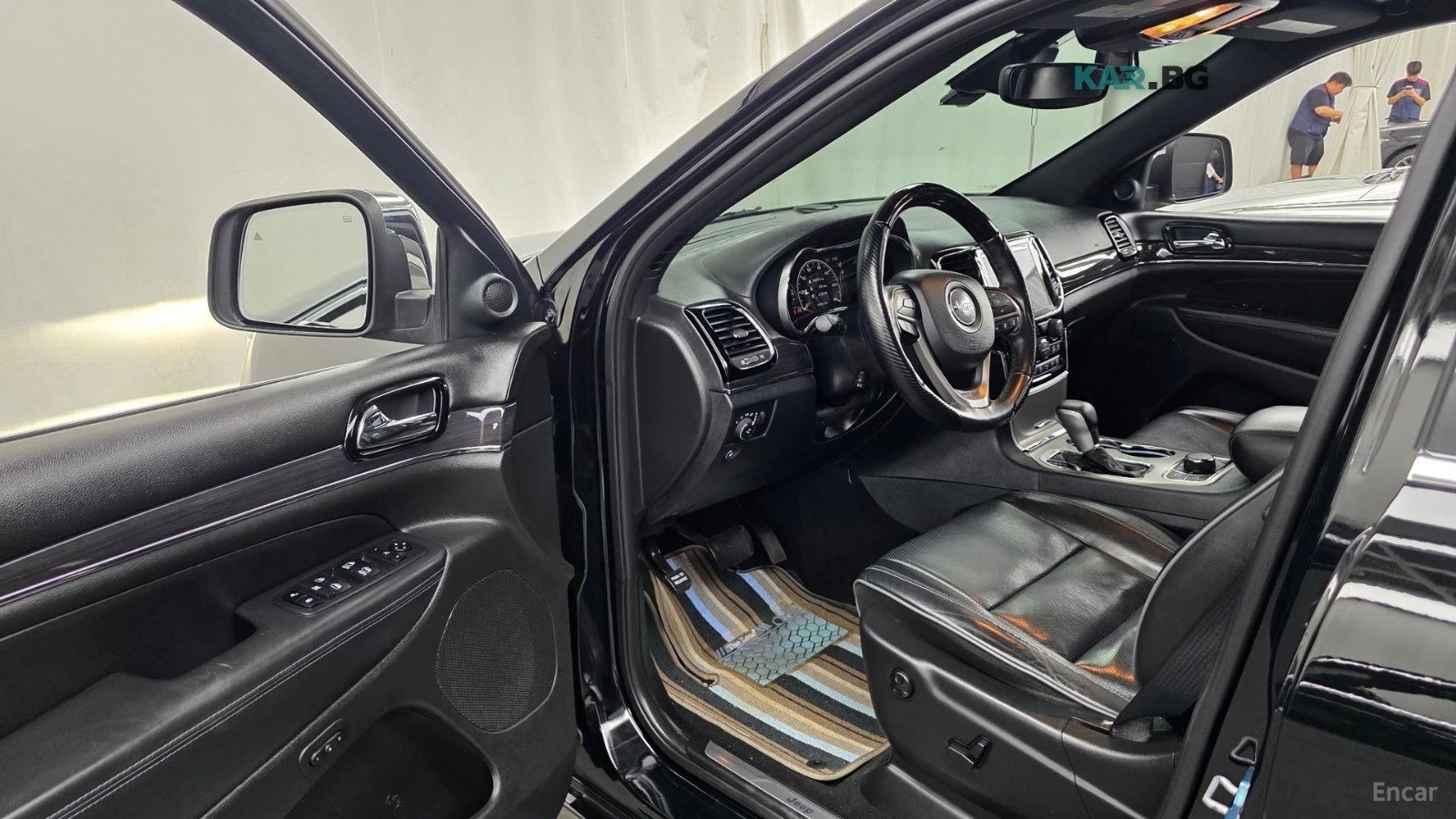 Jeep Grand cherokee OVERLAND* 4X4* 3.6* PANO* DISTRONIC* ОБДУХ* , снимка 5 - Автомобили и джипове - 55905100