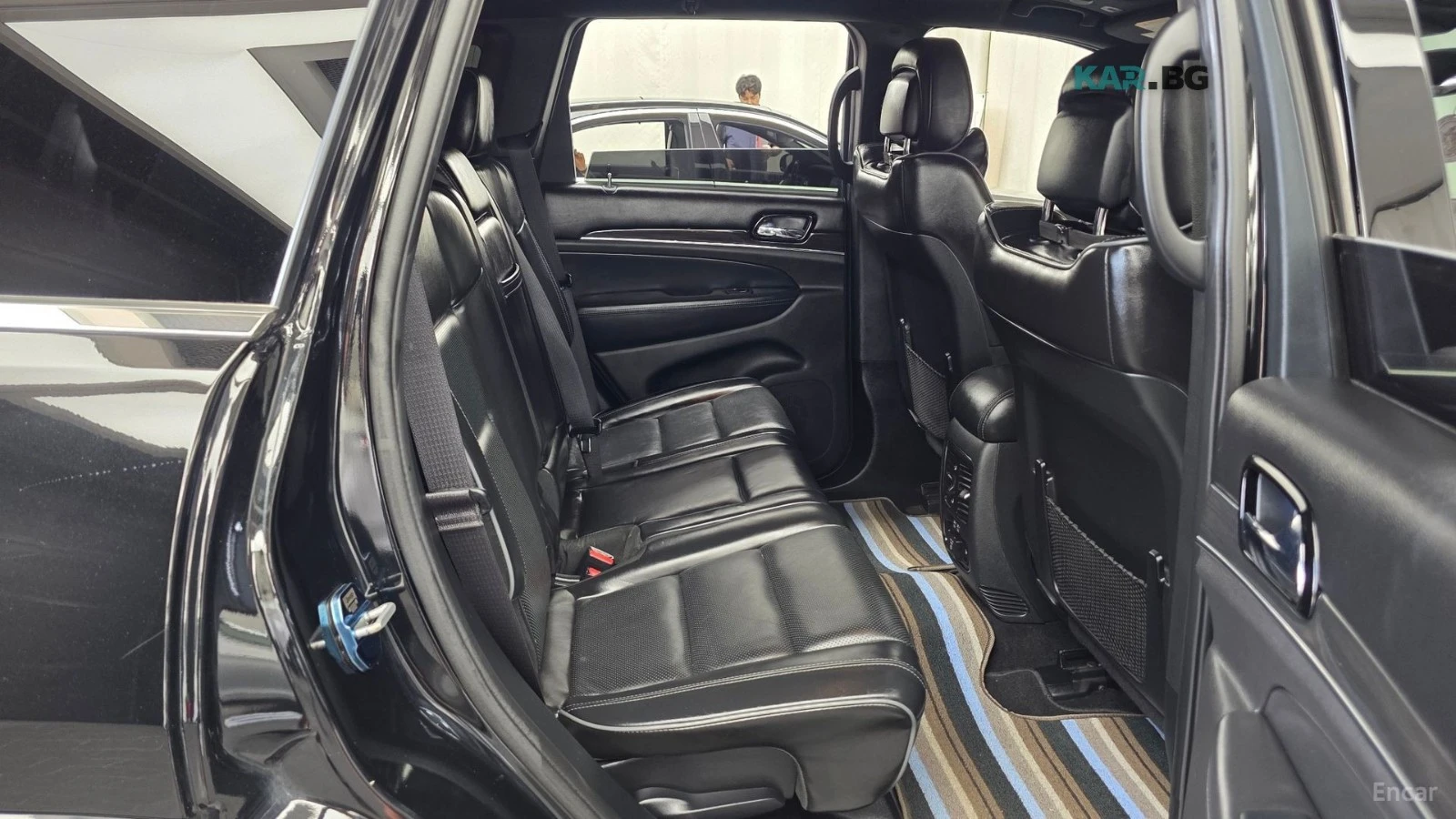 Jeep Grand cherokee OVERLAND* 4X4* 3.6* PANO* DISTRONIC* ОБДУХ* , снимка 12 - Автомобили и джипове - 55905100