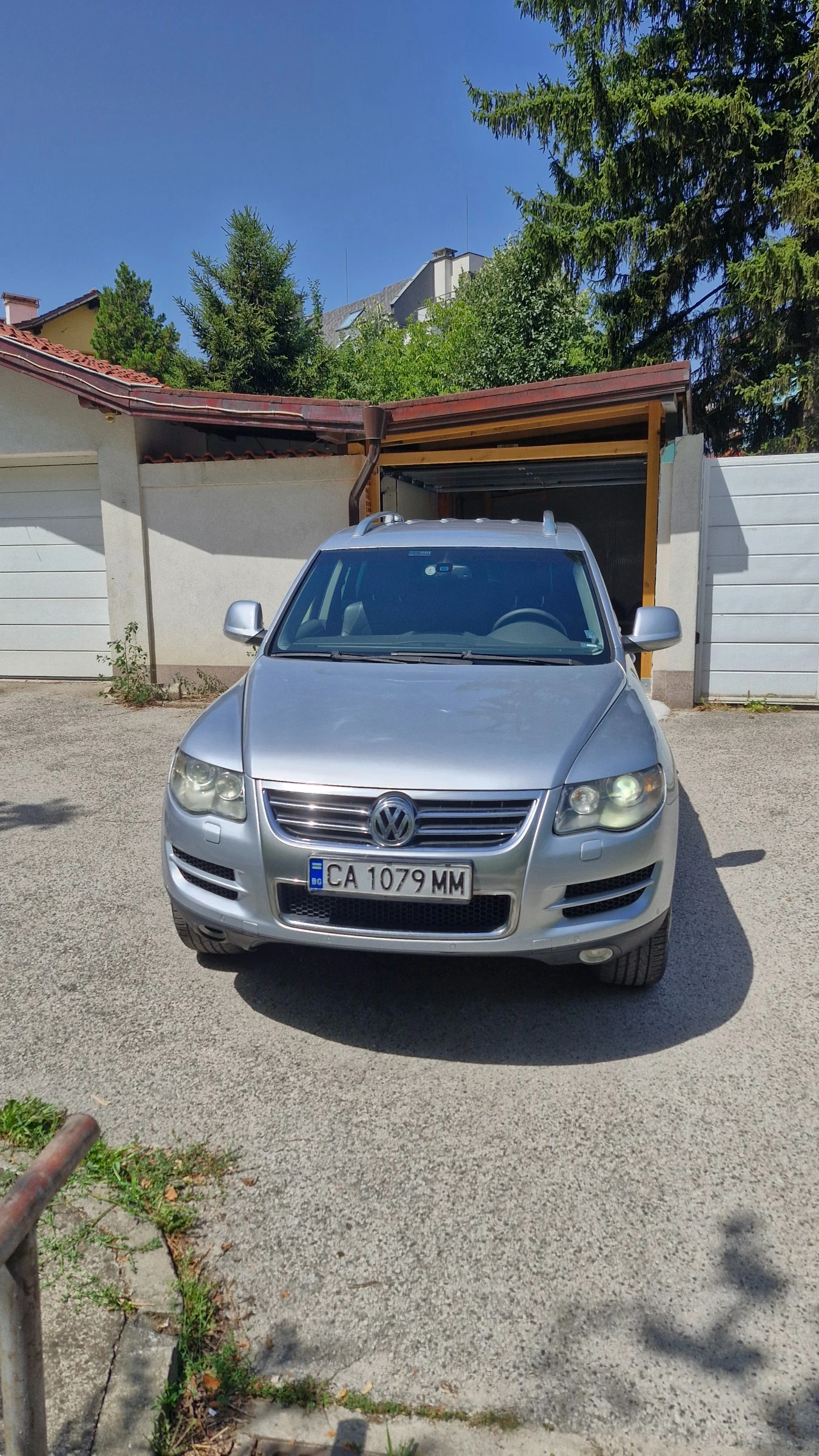 VW Touareg, снимка 2 - Автомобили и джипове - 56267903