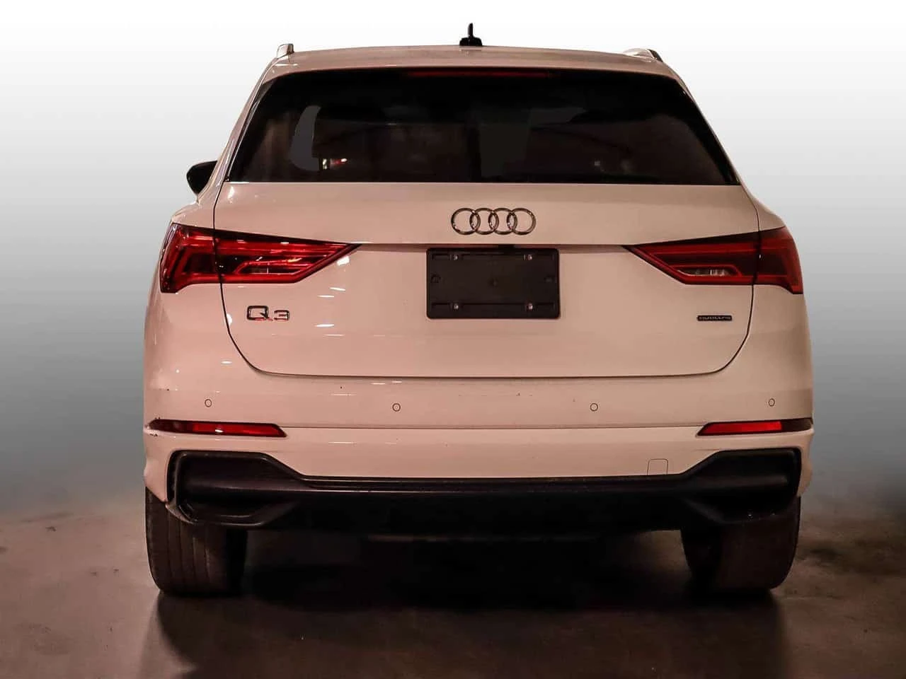Audi Q3 * 45 TFSI * CARFAX *  | Mobile.bg � ����������� 3