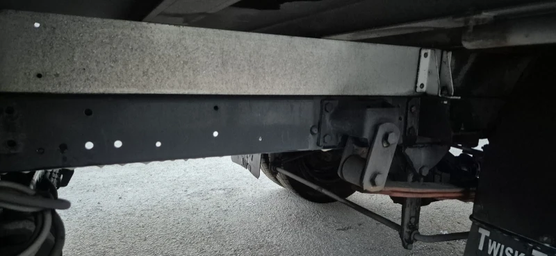 Iveco 35c15 Холандия, 4.80 фургон, 1 тон борд, снимка 8 - Бусове и автобуси - 52449038