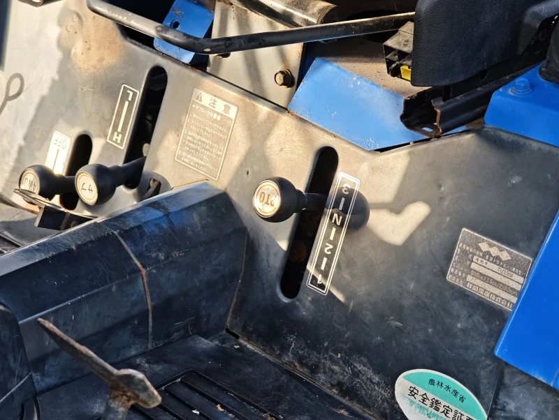 Трактор ISEKI 137, снимка 7 - Селскостопанска техника - 52463456