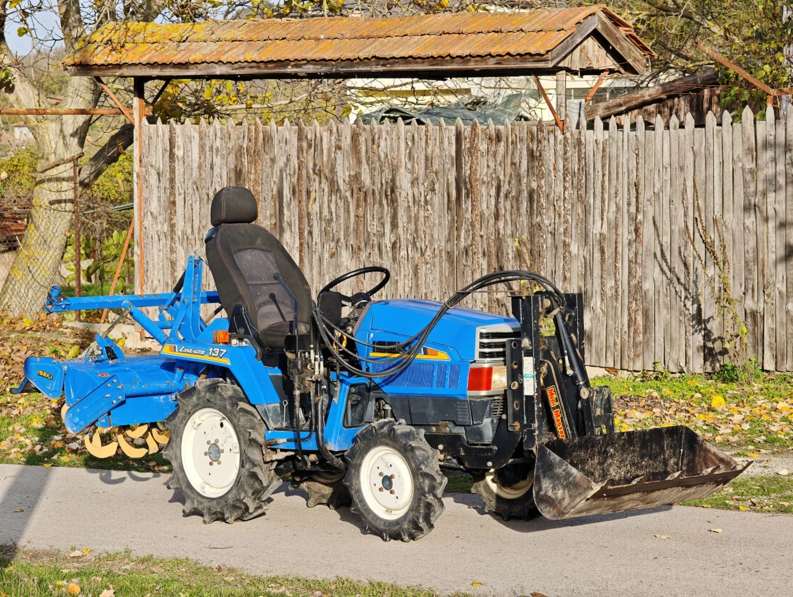 Трактор ISEKI 137, снимка 1