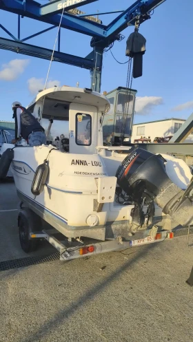 Моторна яхта Quicksilver Pilothouse 580, снимка 5