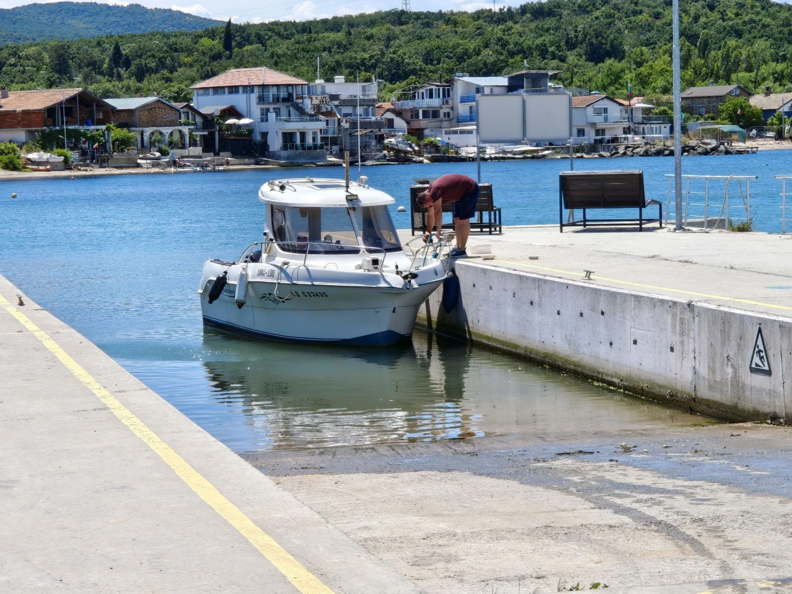 Моторна яхта Quicksilver Pilothouse 580, снимка 2 - Воден транспорт - 54969322