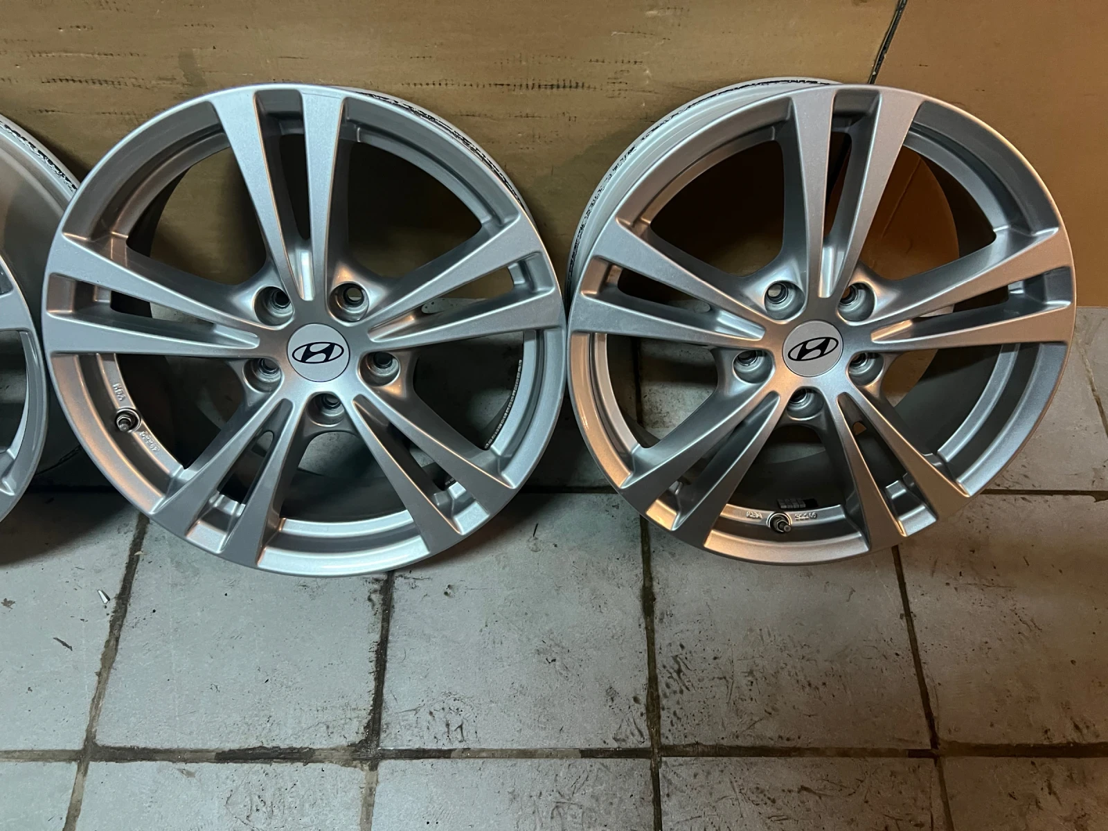 ������ | Mobile.bg � ����������� 4