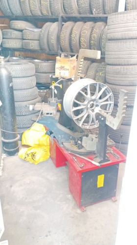 Сервиз за гуми и джанти &#34;Tires Grip&#34; , снимка 4 - Вулканизатор, баланс на гуми - 45293899