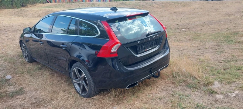 Volvo V60 2.0, снимка 2 - Автомобили и джипове - 46894405