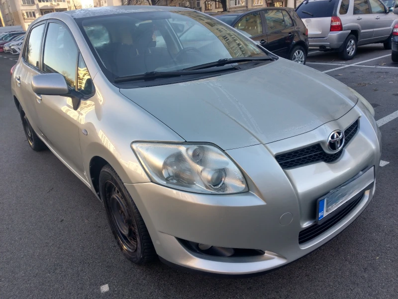 Toyota Auris 1.6i, снимка 3 - Автомобили и джипове - 48450580