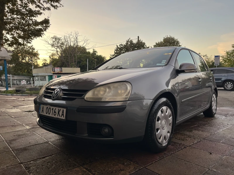 VW Golf, снимка 1 - Автомобили и джипове - 49406587