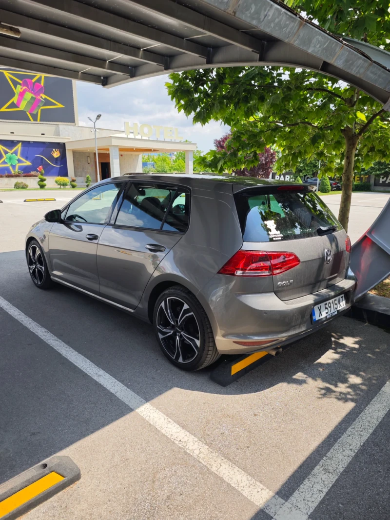 VW Golf 1.6 TDI Blumotion, снимка 6 - Автомобили и джипове - 52243476