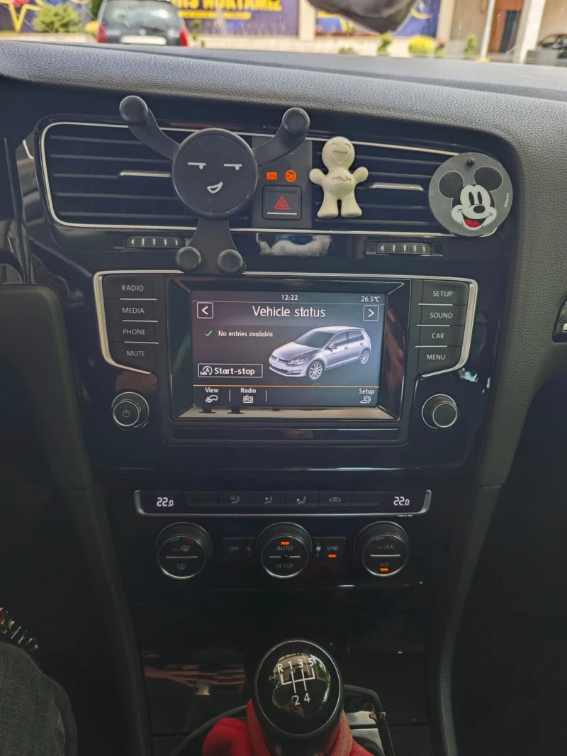 VW Golf 1.6 TDI Blumotion, снимка 11 - Автомобили и джипове - 52243476