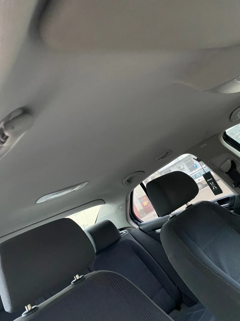 VW Jetta, снимка 12 - Автомобили и джипове - 52858440