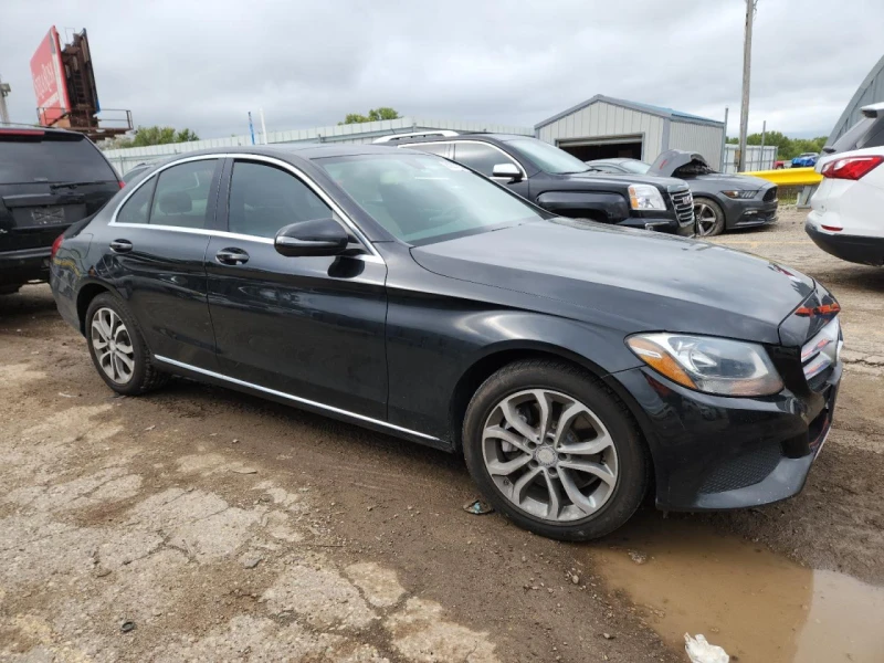Mercedes-Benz C 300 2l 4Matic, снимка 4 - Автомобили и джипове - 53262312