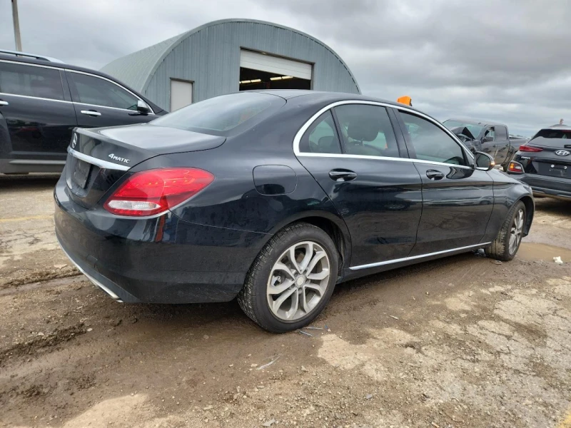 Mercedes-Benz C 300 2l 4Matic, снимка 3 - Автомобили и джипове - 53262312