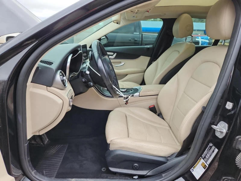 Mercedes-Benz C 300 2l 4Matic, снимка 7 - Автомобили и джипове - 53262312