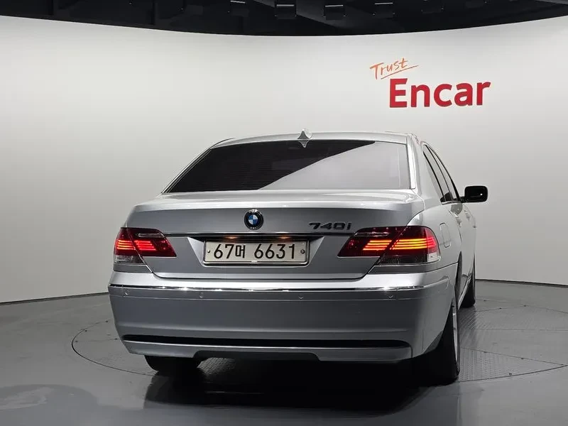 BMW 740 i, снимка 4 - Автомобили и джипове - 55205361