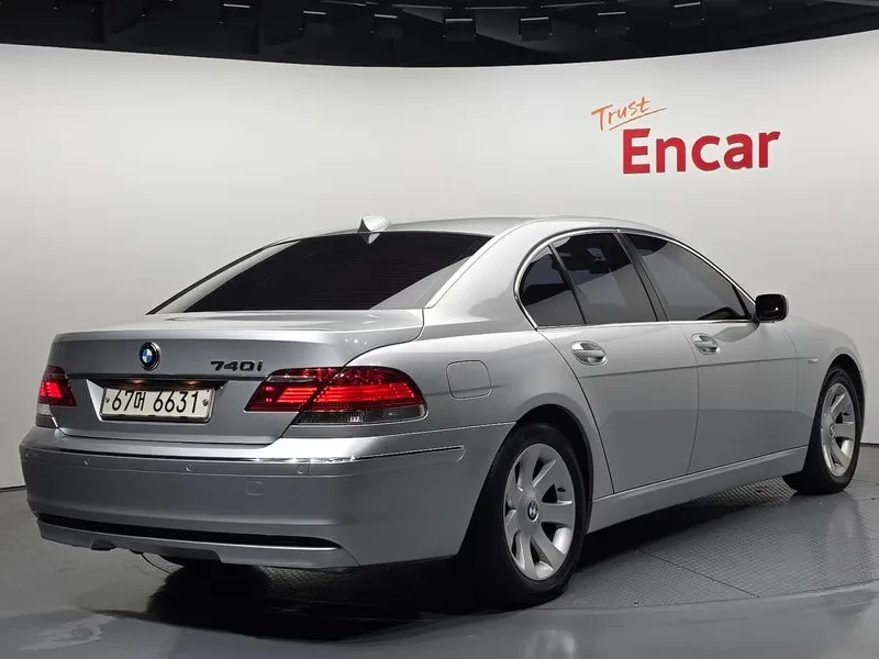 BMW 740 i, снимка 2 - Автомобили и джипове - 55205361