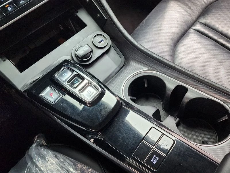 Hyundai Sonata, снимка 9 - Автомобили и джипове - 56704973