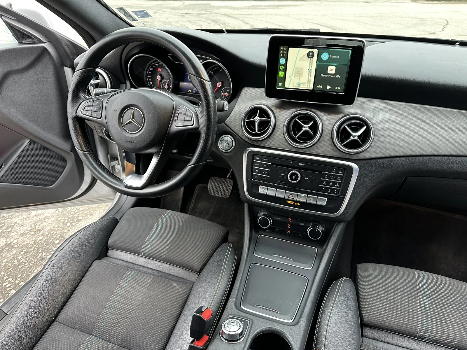 Mercedes-Benz CLA 200d - изображение 9