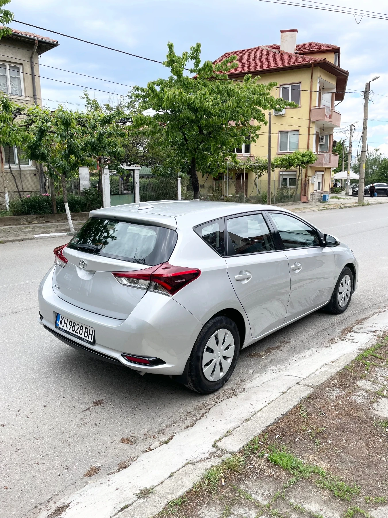 Toyota Auris  - изображение 5