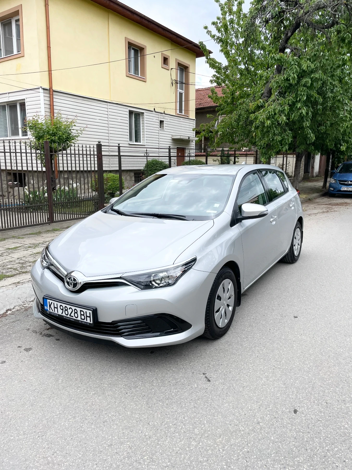 Toyota Auris  - изображение 4