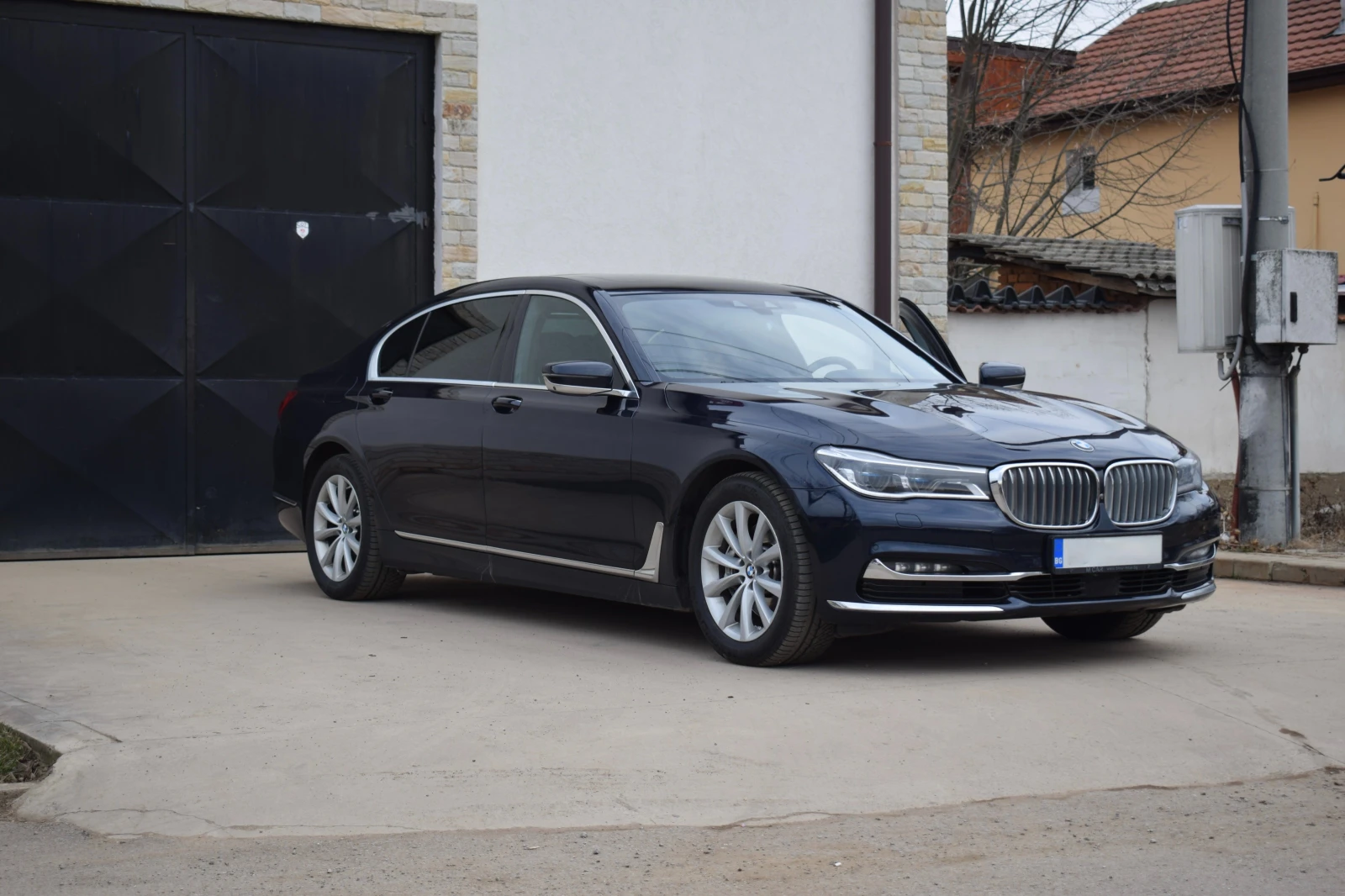 BMW 730 LD - изображение 2