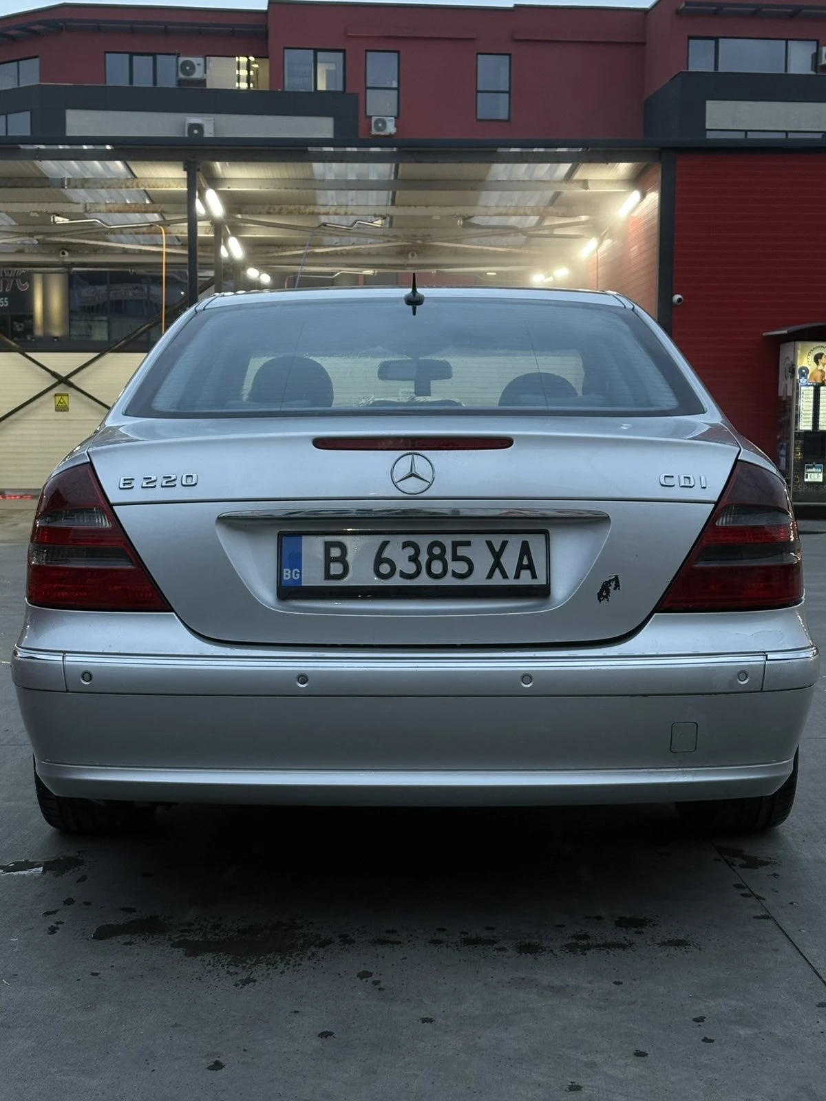 Mercedes-Benz E 220  - изображение 6