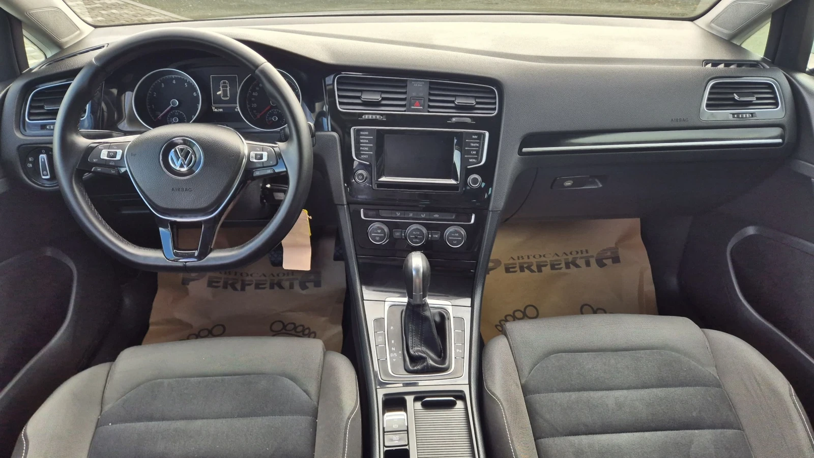 VW Golf 1.4  CNG | Mobile.bg   11