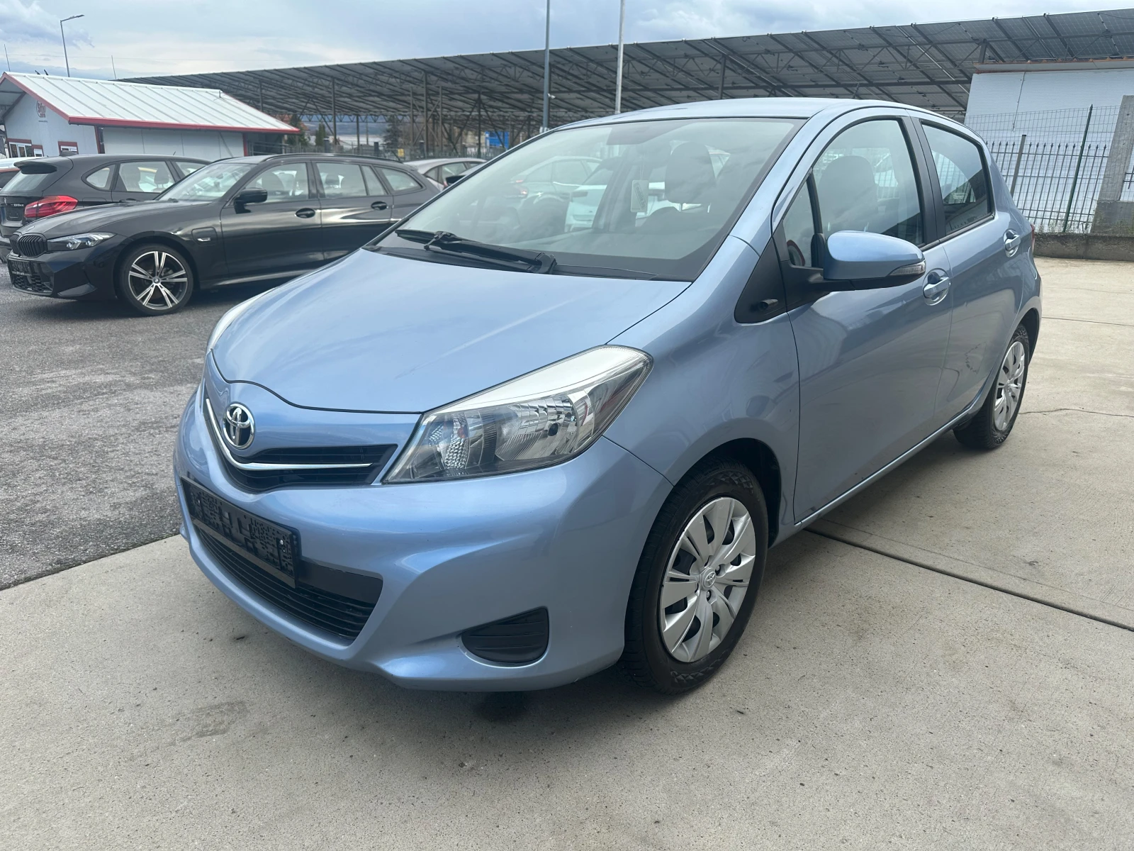 Toyota Yaris 1.3i  | Mobile.bg   1