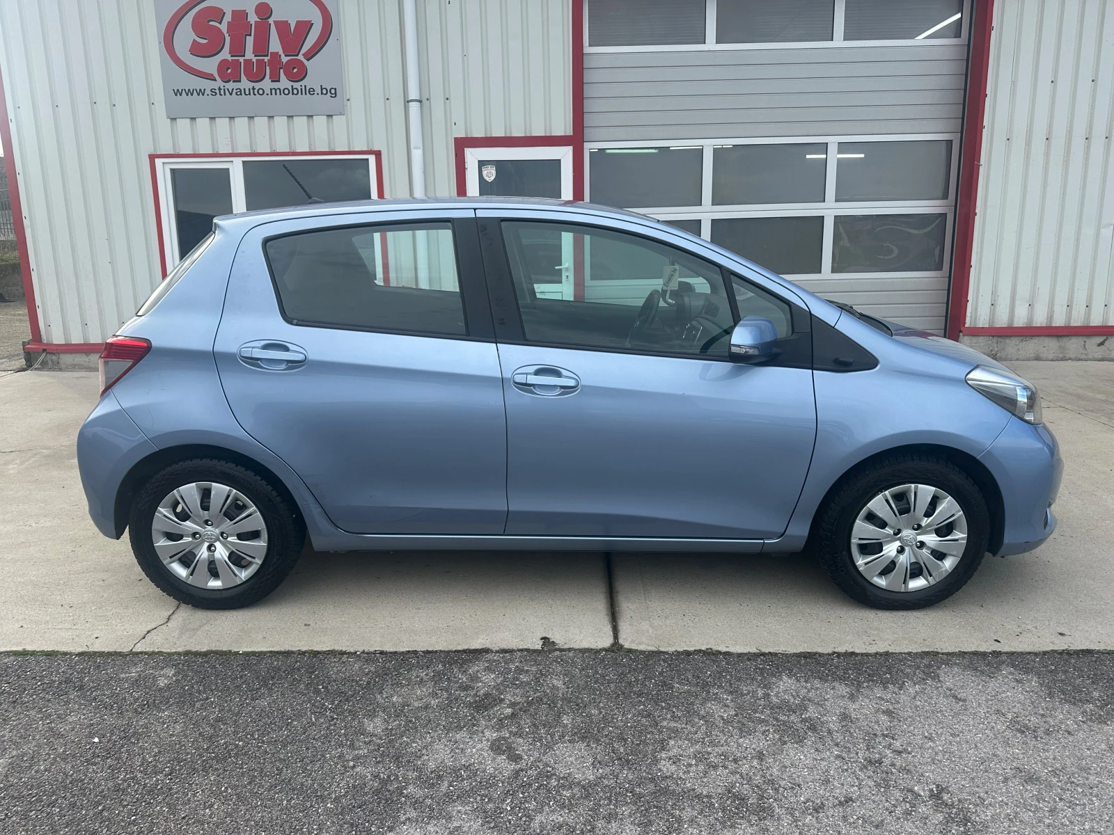 Toyota Yaris 1.3i  | Mobile.bg   7