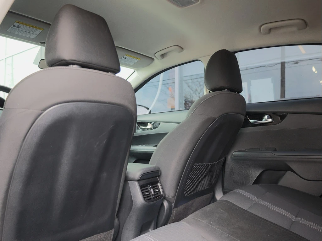 Kia Forte * EX | Lane Assist | Blind Spot | Htd Seats * CARF | Mobile.bg � ����������� 12