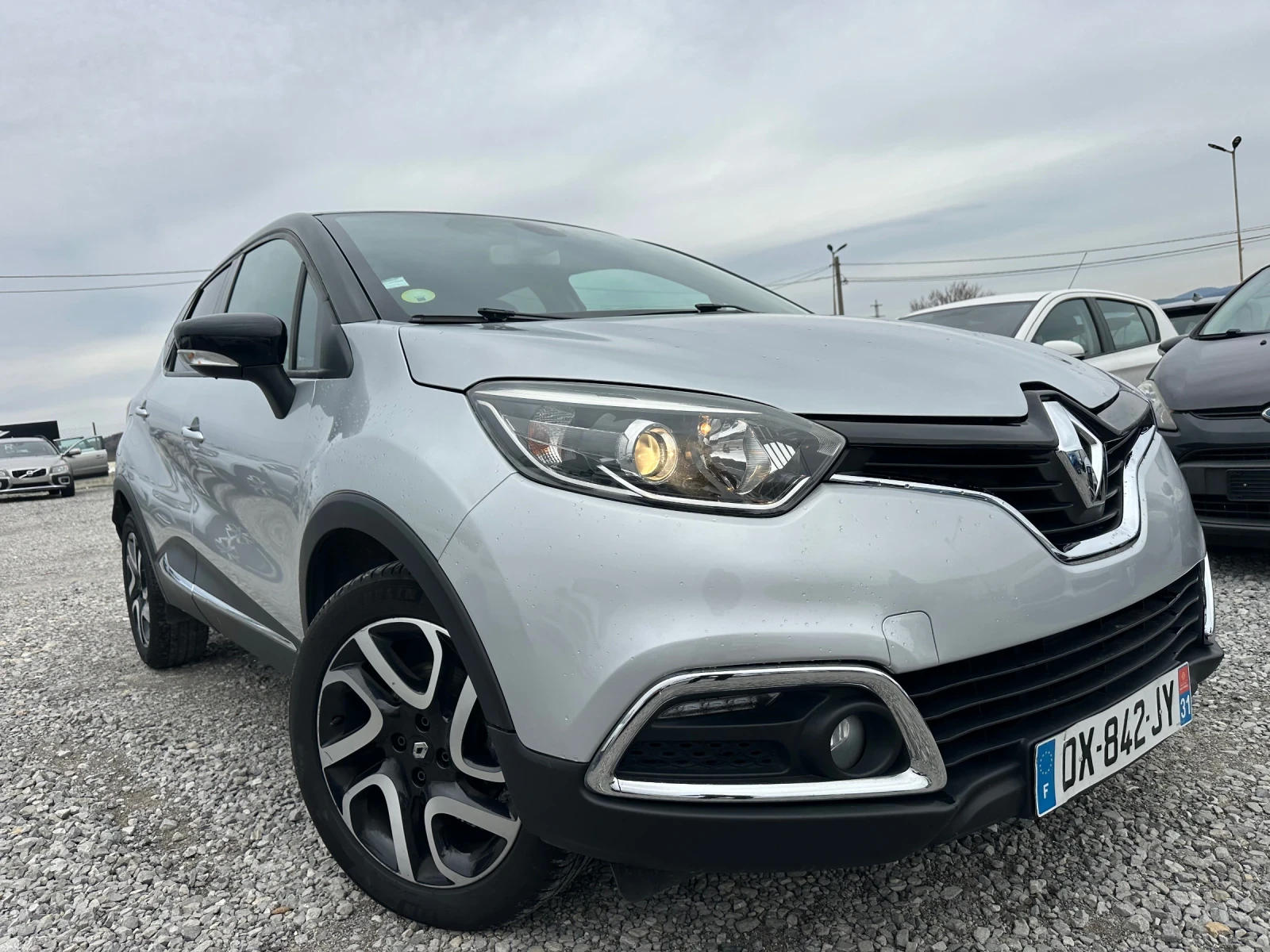 Renault Captur 2015/11M 1.5D 90HP EVRO6B NAVIGATION  - изображение 5