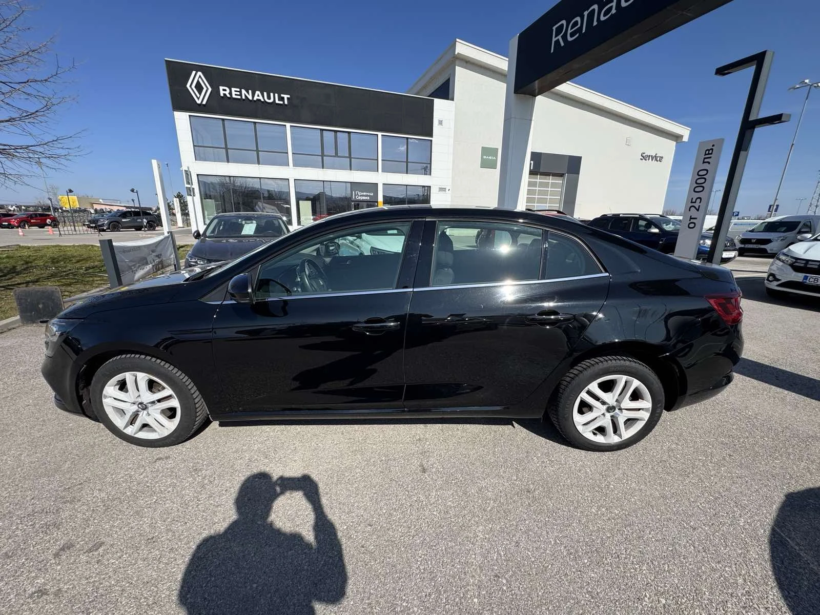 Renault Megane 1.3TCe 140k.c., снимка 3 - Автомобили и джипове - 53828120