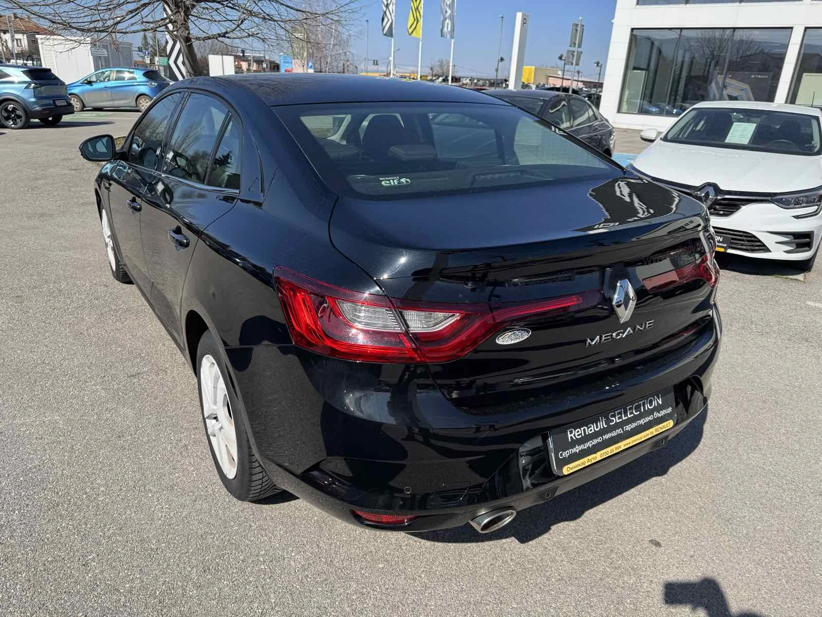 Renault Megane 1.3TCe 140k.c., снимка 4 - Автомобили и джипове - 53828120