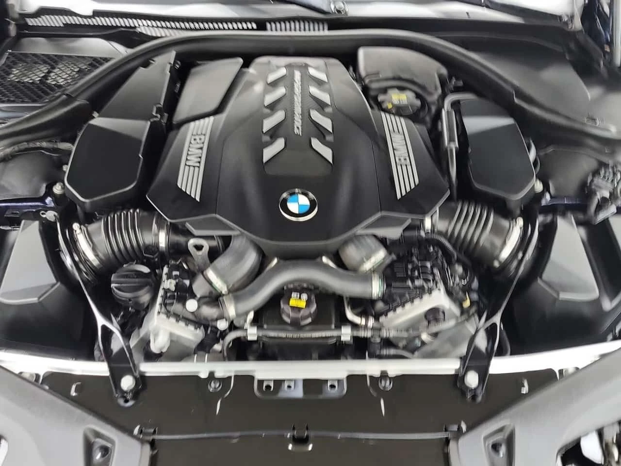 BMW 850 I| HUD| 360| AMBIENT| PANO| 2 КЛЮЧА, снимка 16 - Автомобили и джипове - 54069857